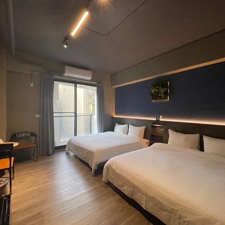 Long Lang Homestay Tainan Eksteriør bilde