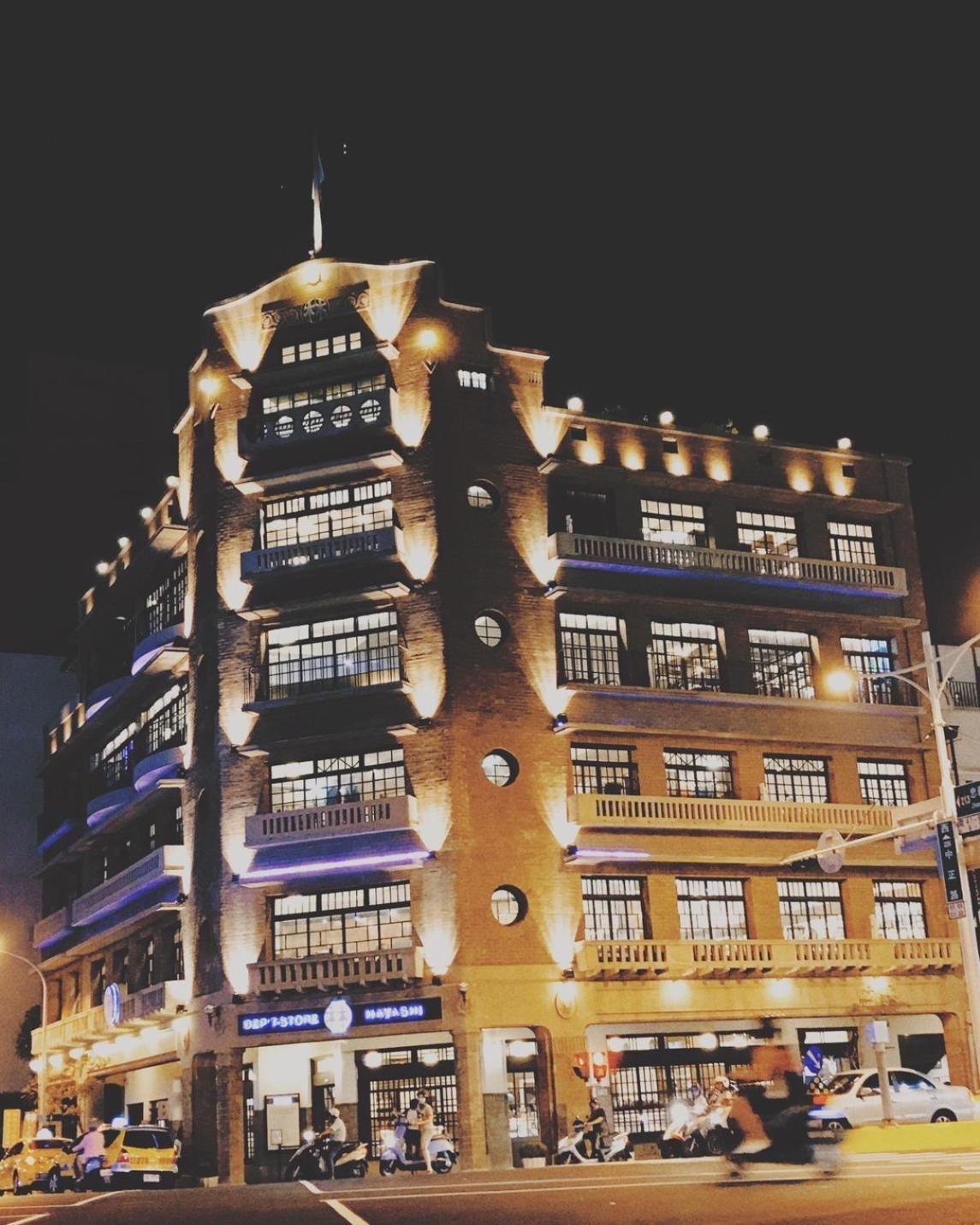 Long Lang Homestay Tainan Eksteriør bilde