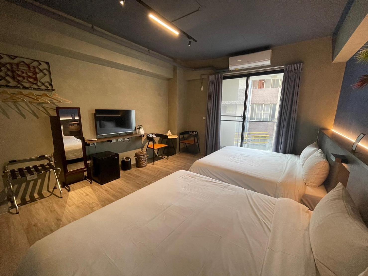 Long Lang Homestay Tainan Eksteriør bilde