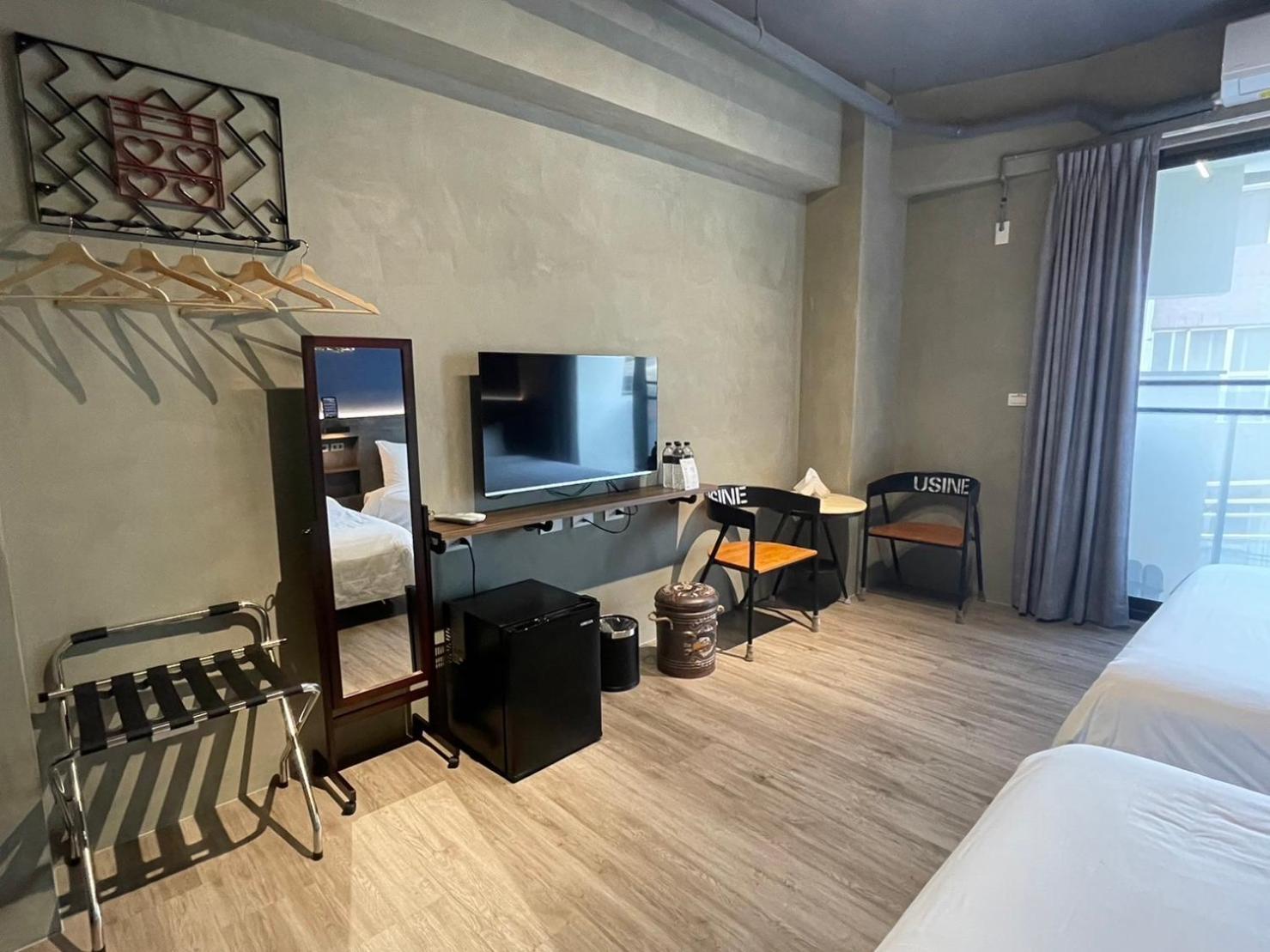 Long Lang Homestay Tainan Eksteriør bilde