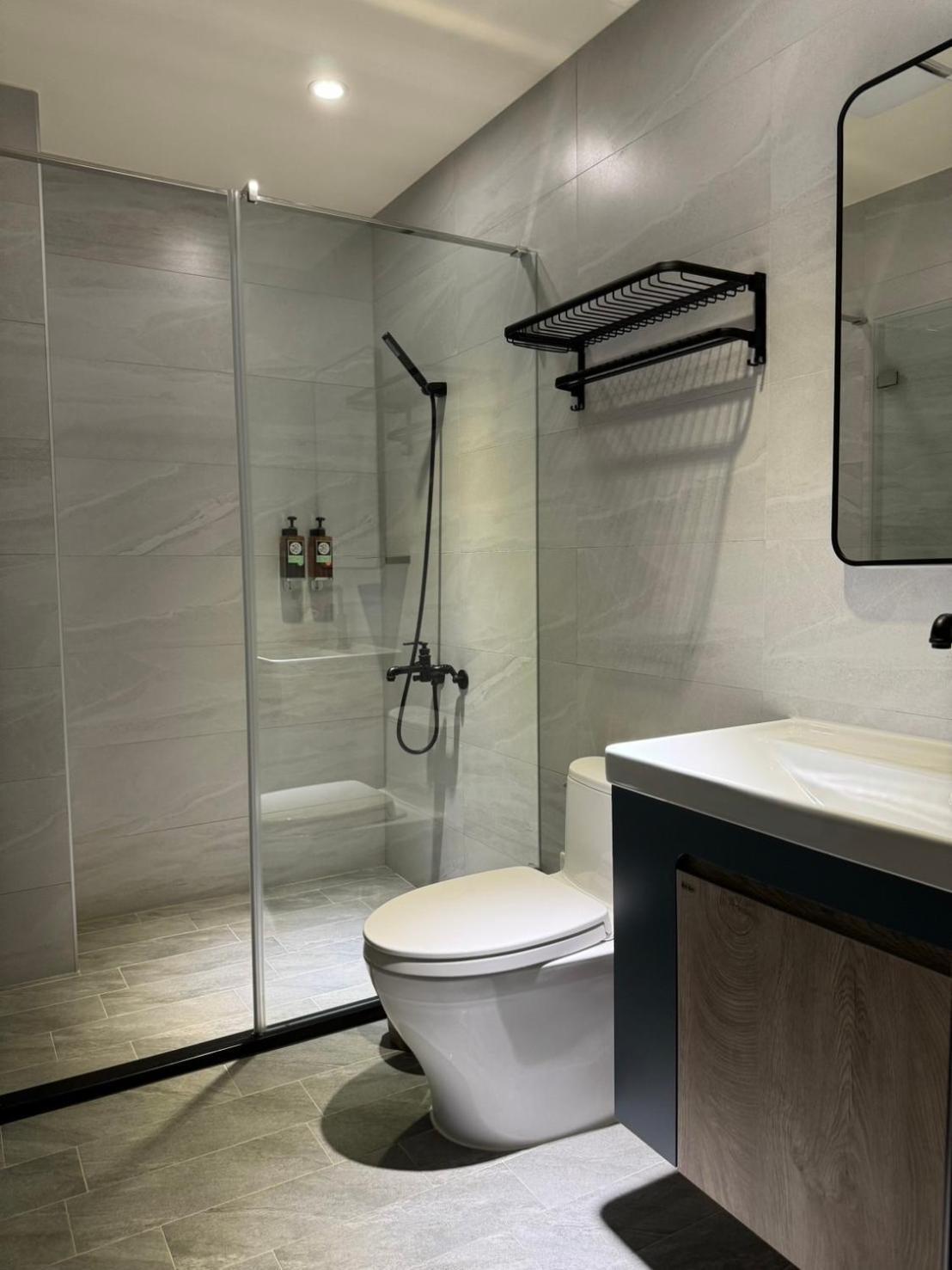 Long Lang Homestay Tainan Eksteriør bilde