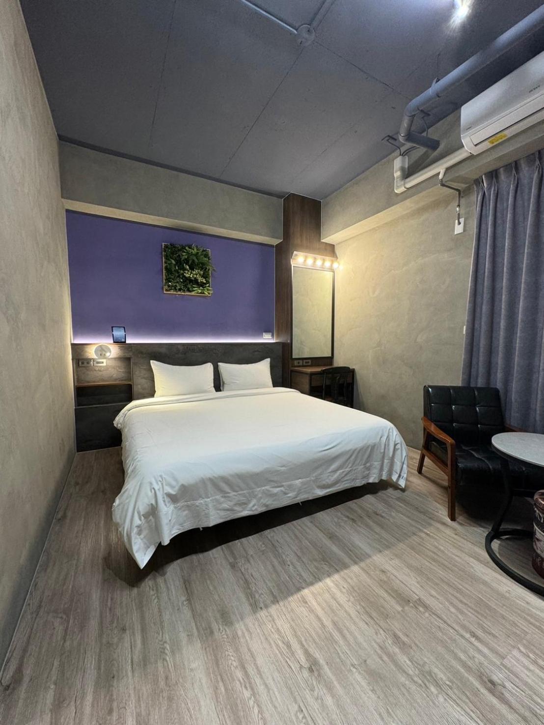 Long Lang Homestay Tainan Eksteriør bilde