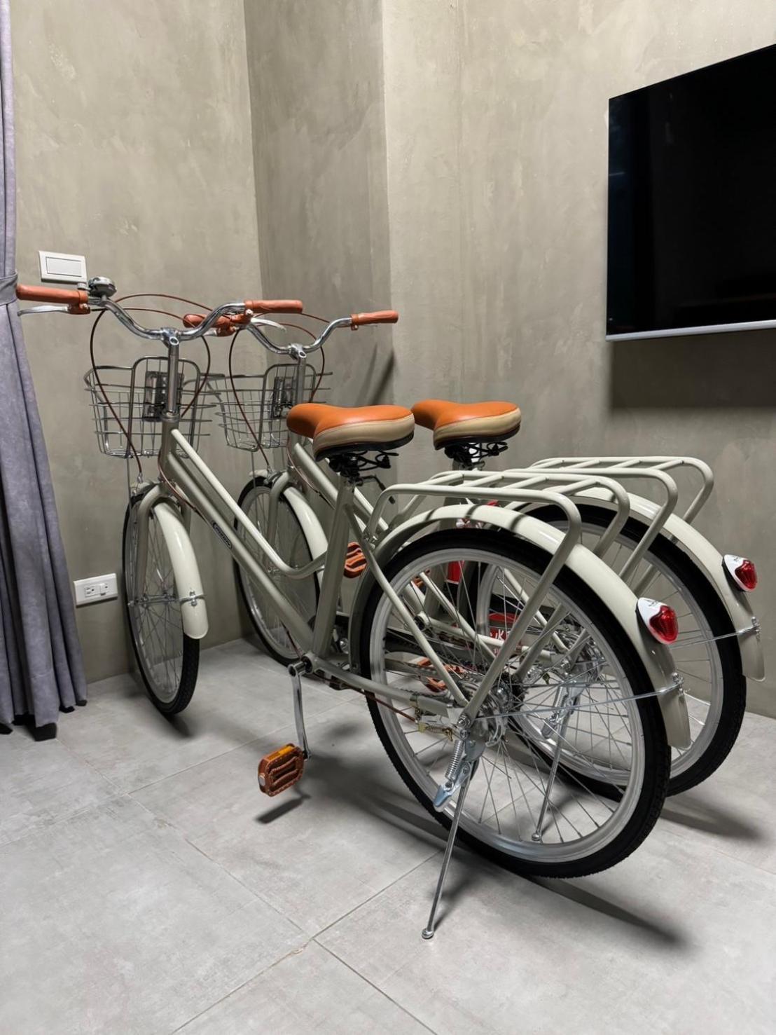 Long Lang Homestay Tainan Eksteriør bilde
